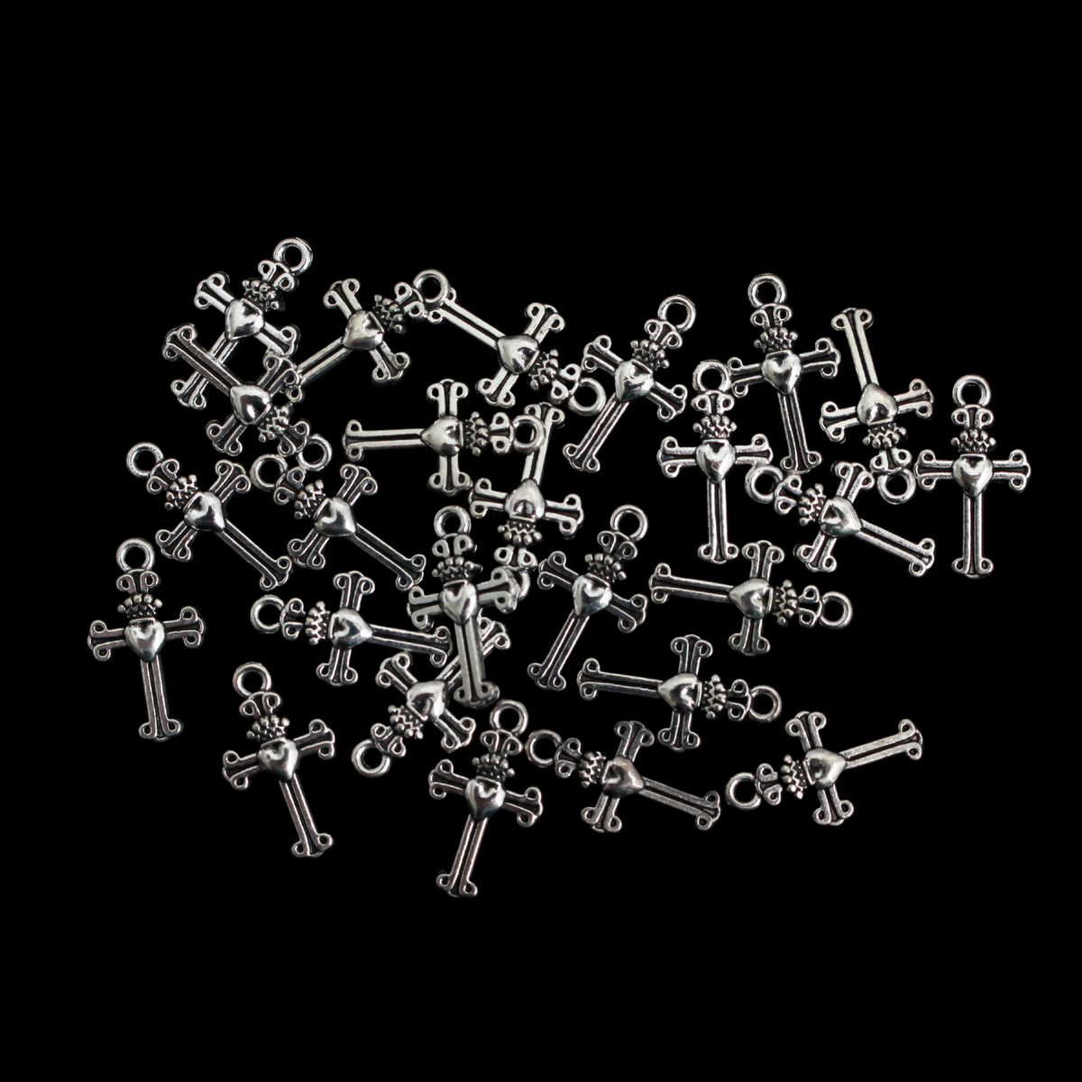 Silver Gothic Cloverleaf Cross Charms 12mm x 9mm, 25pcs
