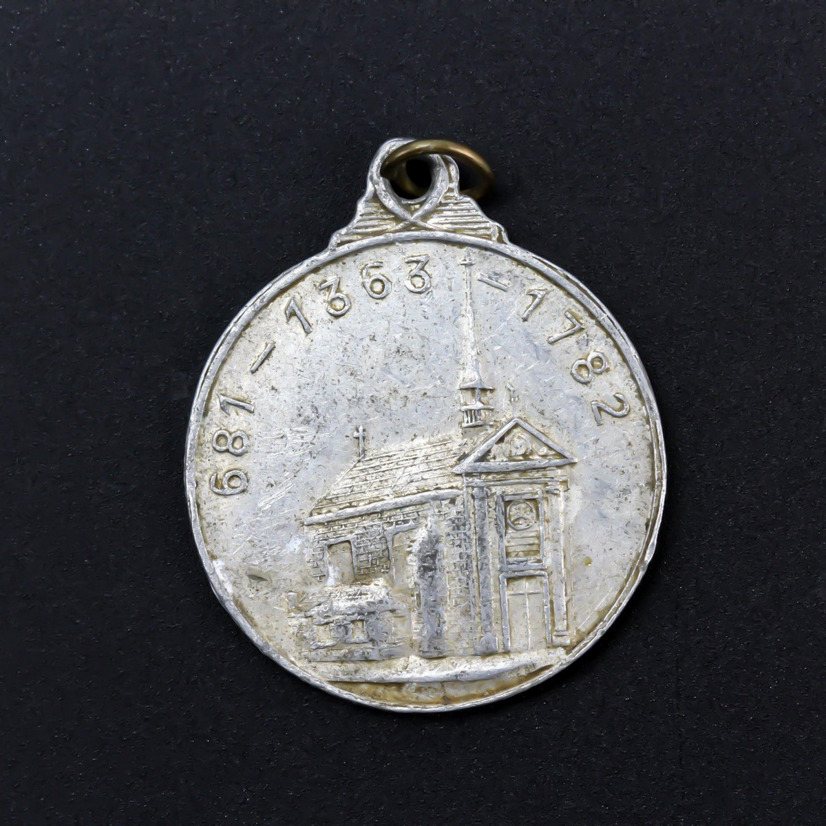 Vintage Dutch Belgium Our lady in Grapes Medal - Onze Lieve Vrouw Ter Druiven Wharf Chapel East Flanders
