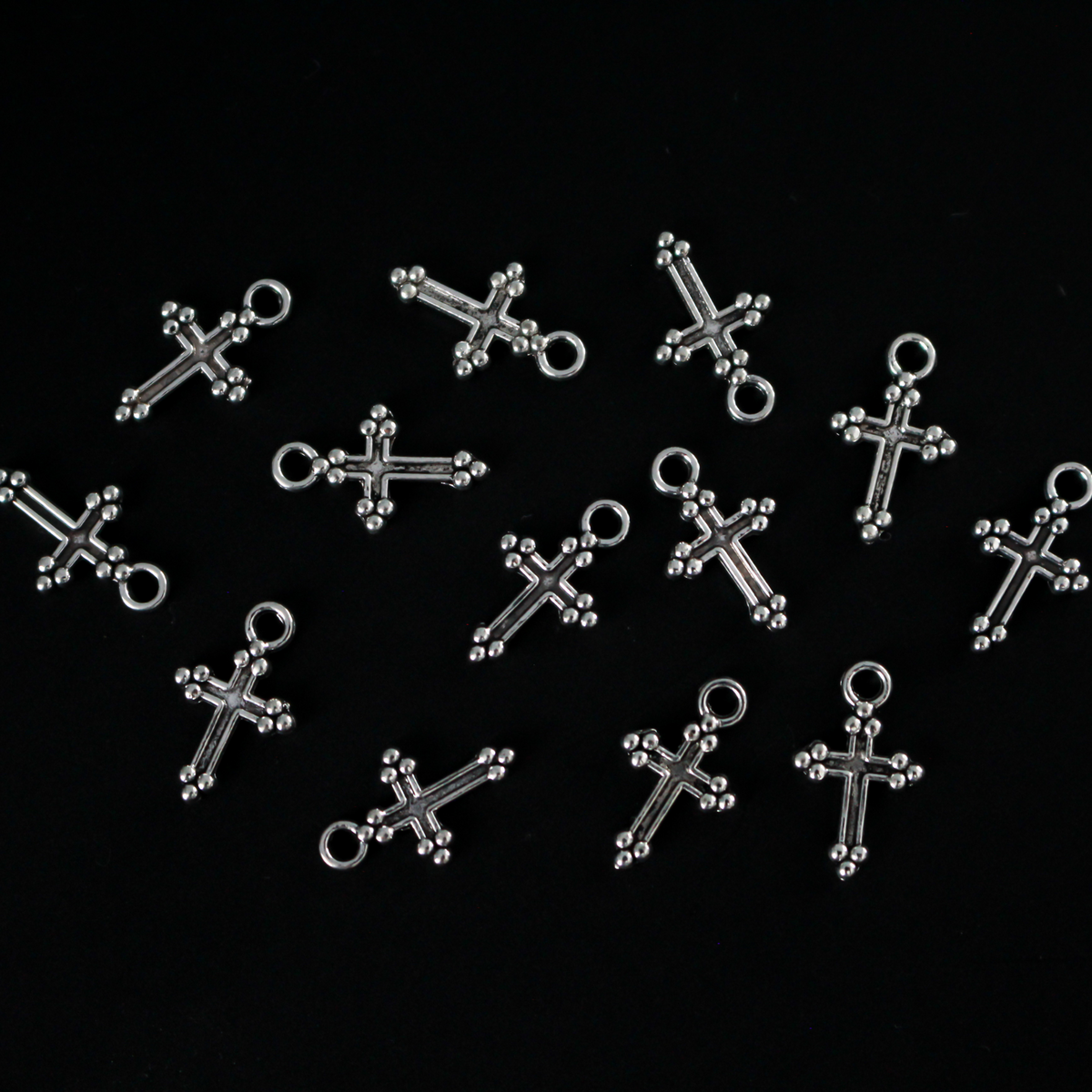 Silver Gothic Cloverleaf Cross Charms 12mm x 9mm, 25pcs Small Devotions