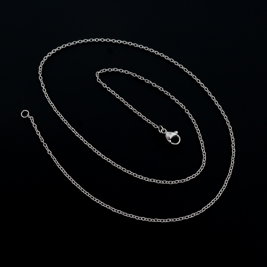 Stainless steel link cable chain necklace that features a lobster claw clasp for easy opening, 50cm long