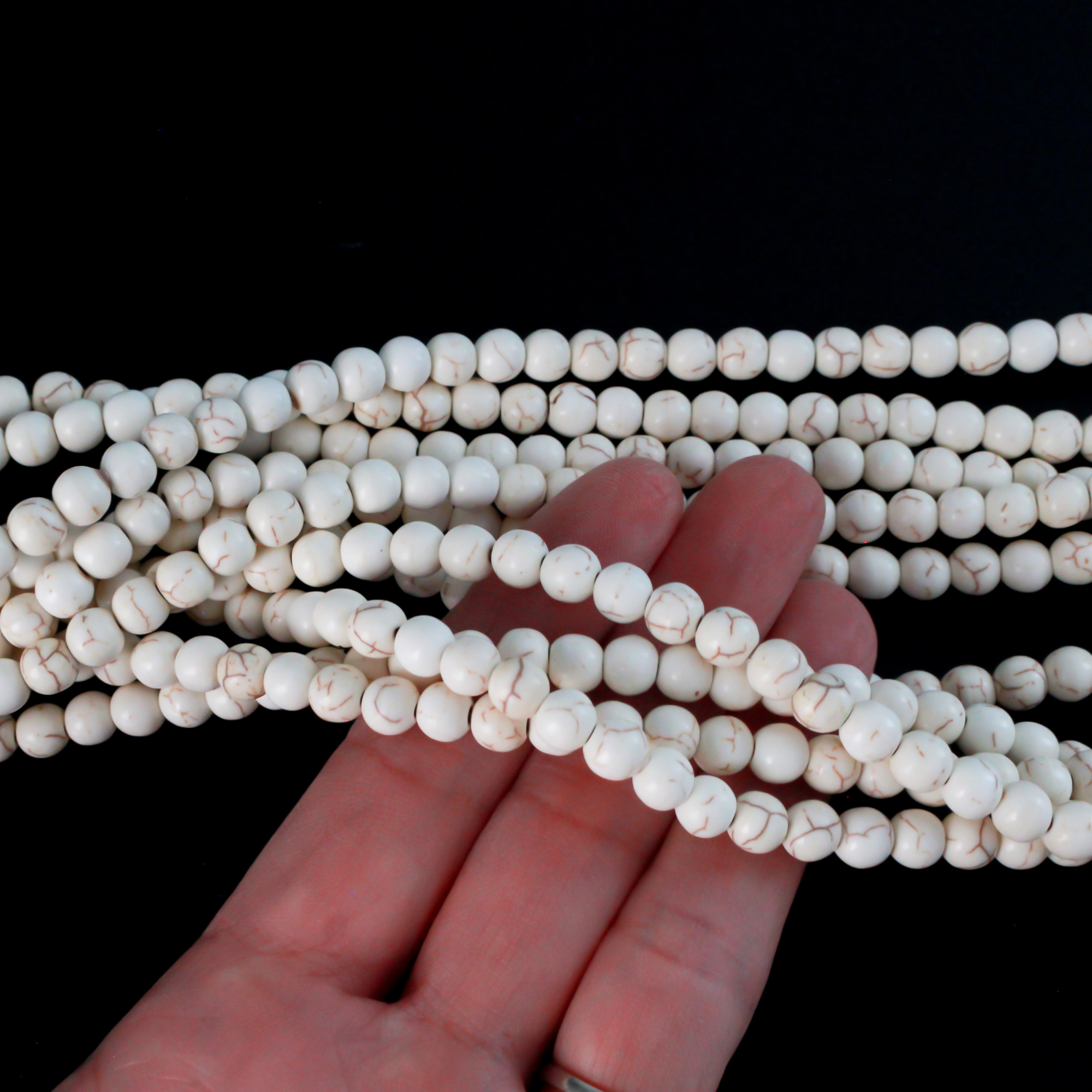 Beautiful synthetic magnesite beads that are a practical alternative to real magnesite. 