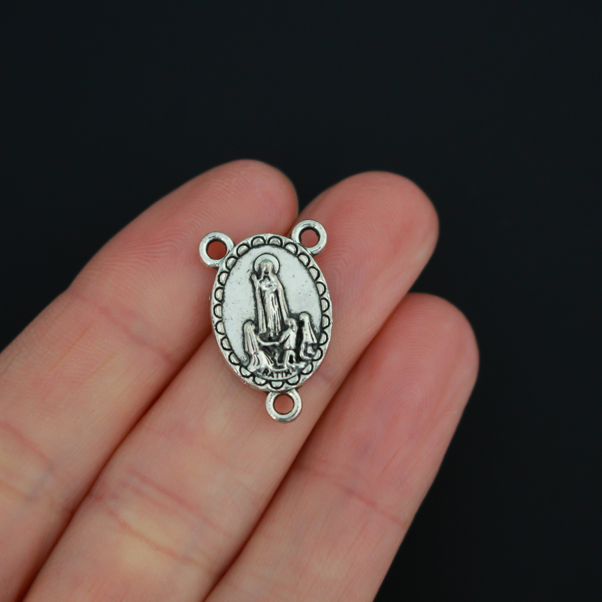 Our Lady of Fatima rosary centerpiece with Mary, Queen of Heaven on the backside