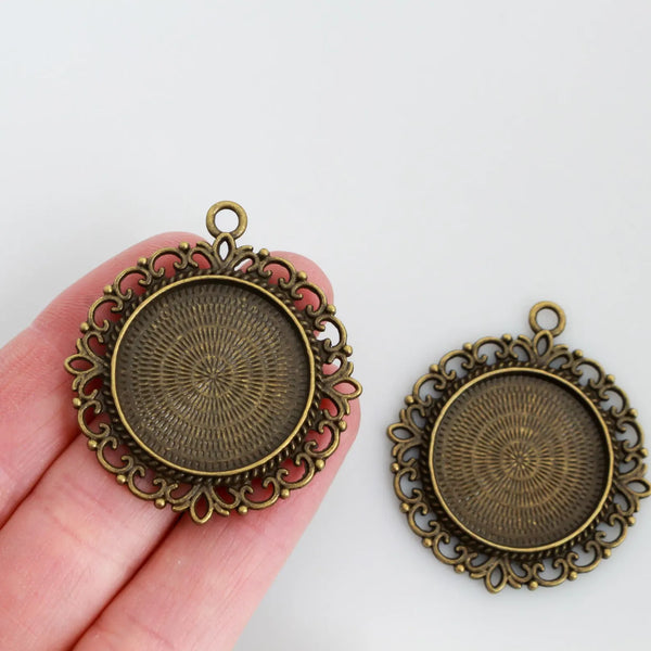 Bronze Bezel Pendant 25mm Tray - Round Cabochon Setting Ornate Filigree Border, 5pcs