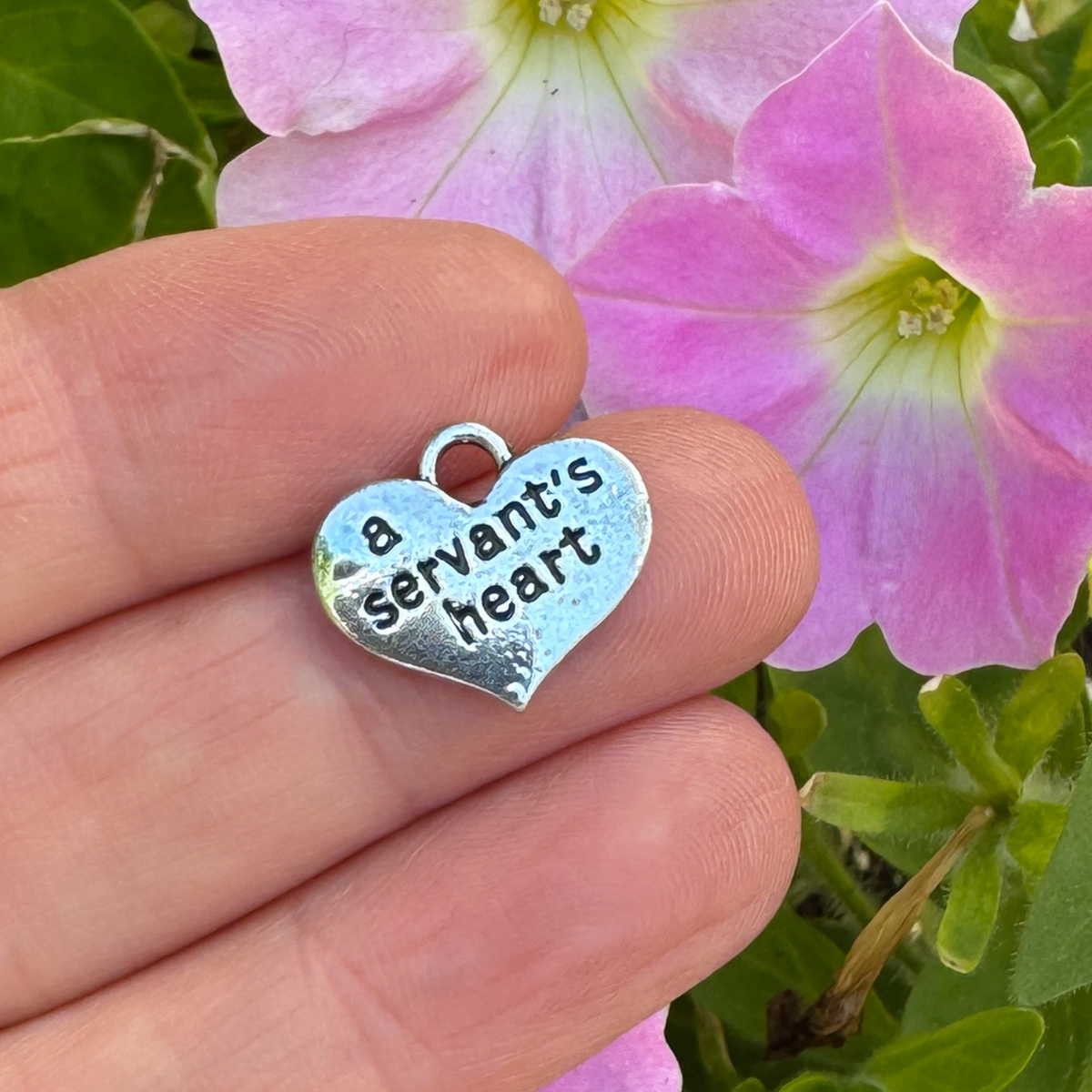 A Servant's Heart Charm, 10pcs Double Sided - 16mmx14mm