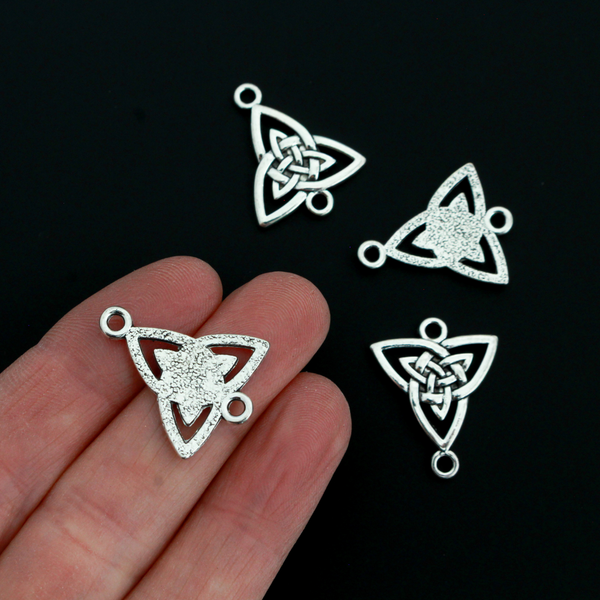 Triquetra Celtic Trinity Knot Connector Links 24.5mm x 19.5mm, 10pcs