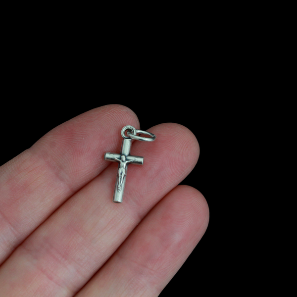Tiny Classic Crucifix Cross 19mm long, Made in Italy