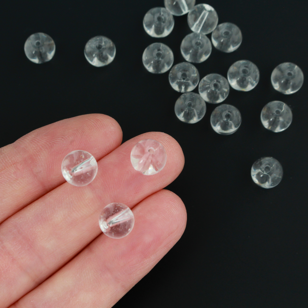 8mm round clear transparent glass beads.