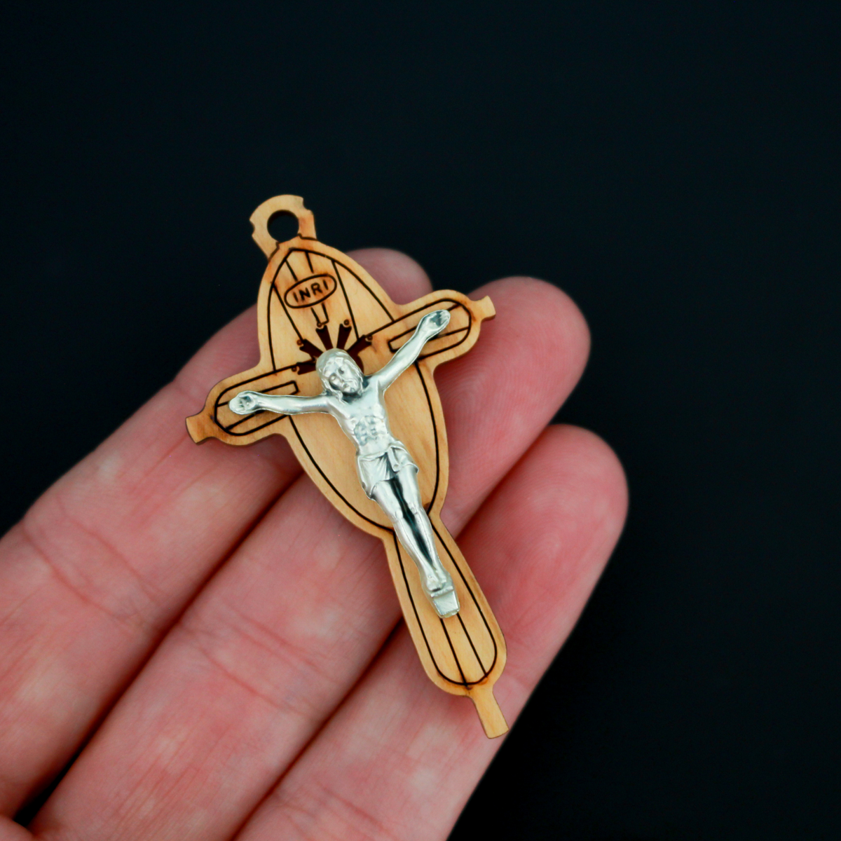 Beautiful handmade crucifix, made in Italy. The cross is made of genuine olive wood and the body of Christ is a zamac base alloy with genuine oxidized silver-plating