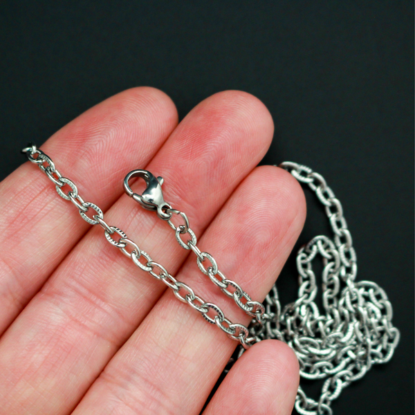Stainless steel cable necklace chain with textured links and a lobster claw clasp, 50cm long