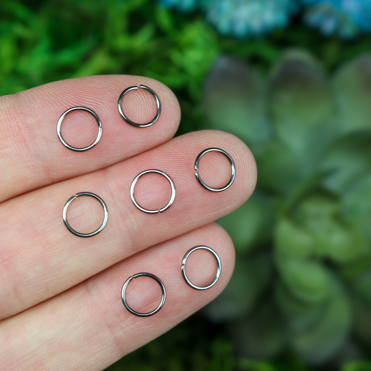 gunmetal gray iron based alloy jump rings 7mm round 21 gauge