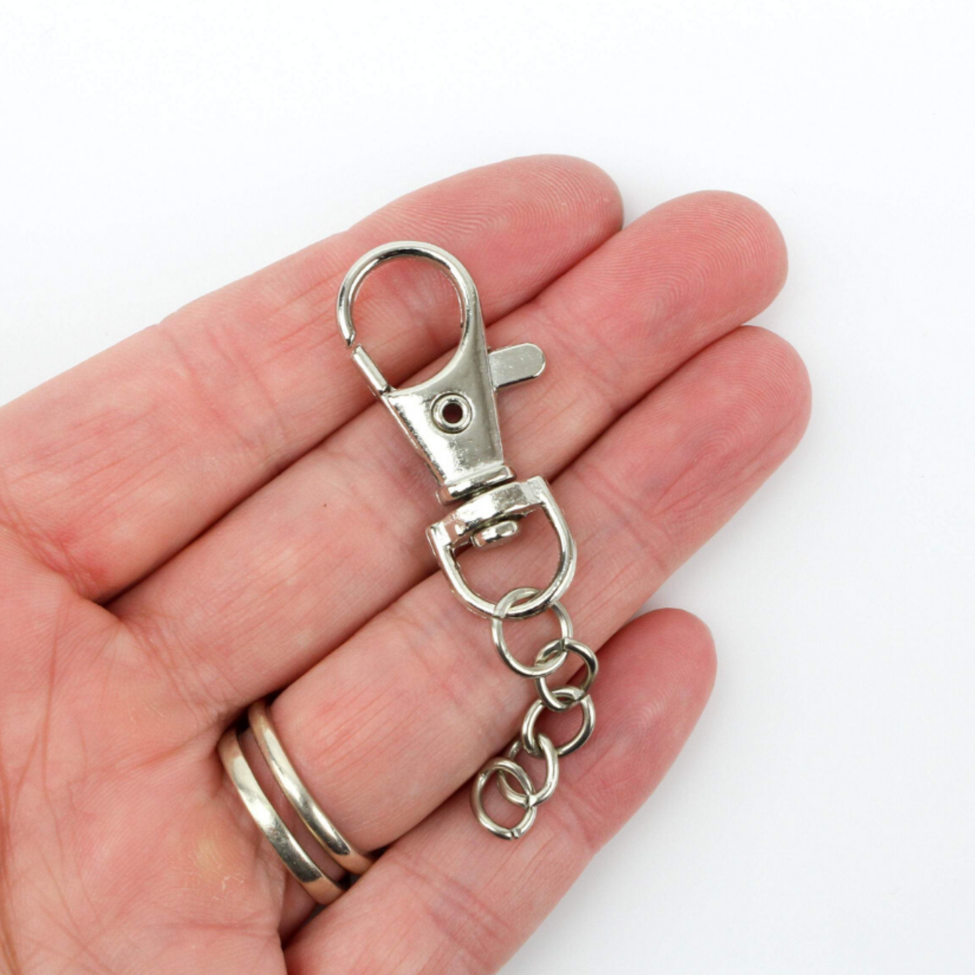 Swivel Keychain Lobster Claw Clasp with an Attached Chain – Small