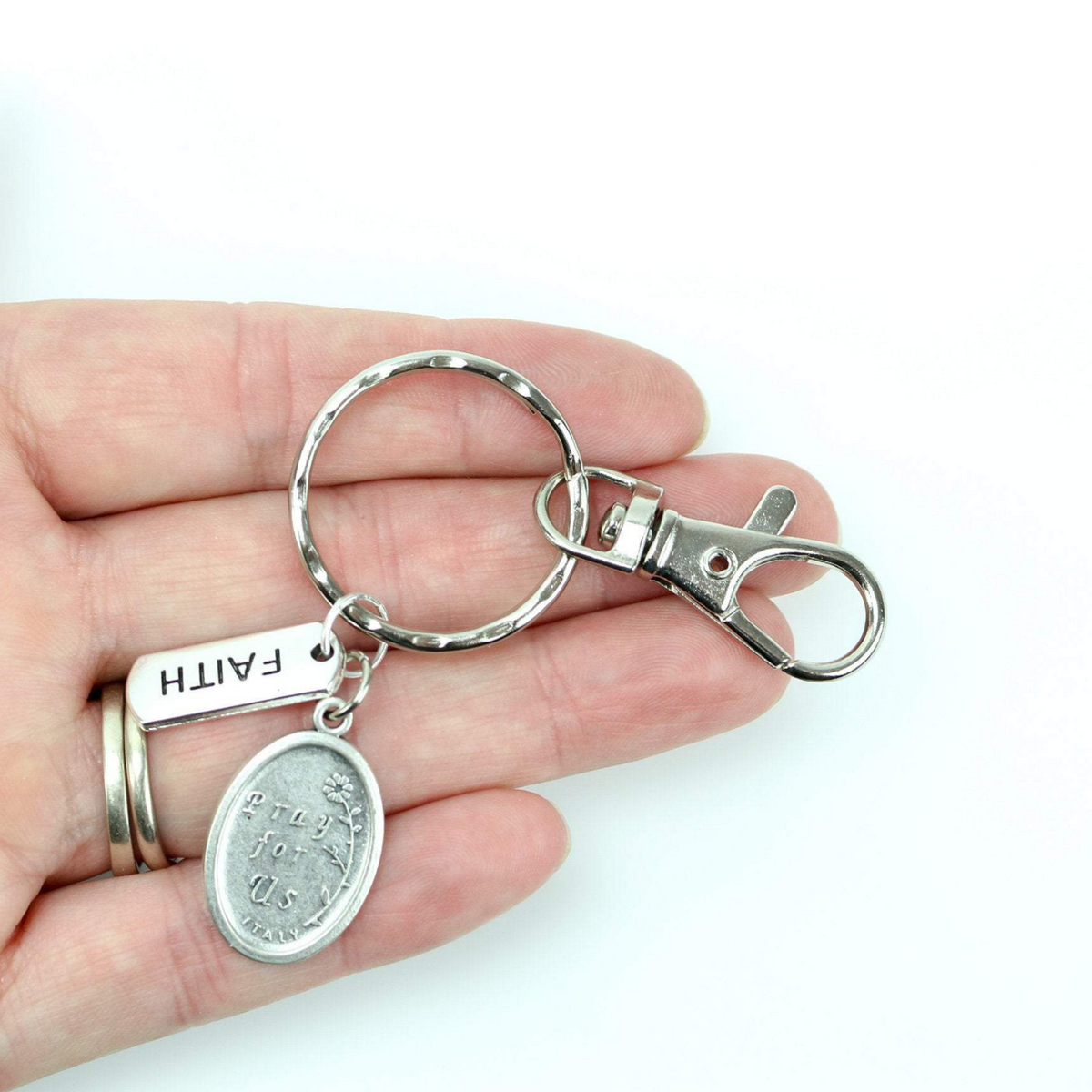 Keyring with Swivel Lobster Clasp - Silver Tone Textured Split Ring 1pc