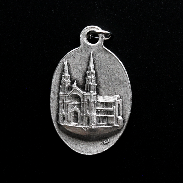 Beautiful St. Anne de Beaupré medal.
