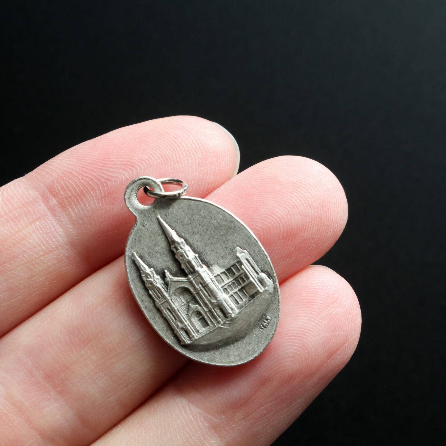 Beautiful St. Anne de Beaupré medal.