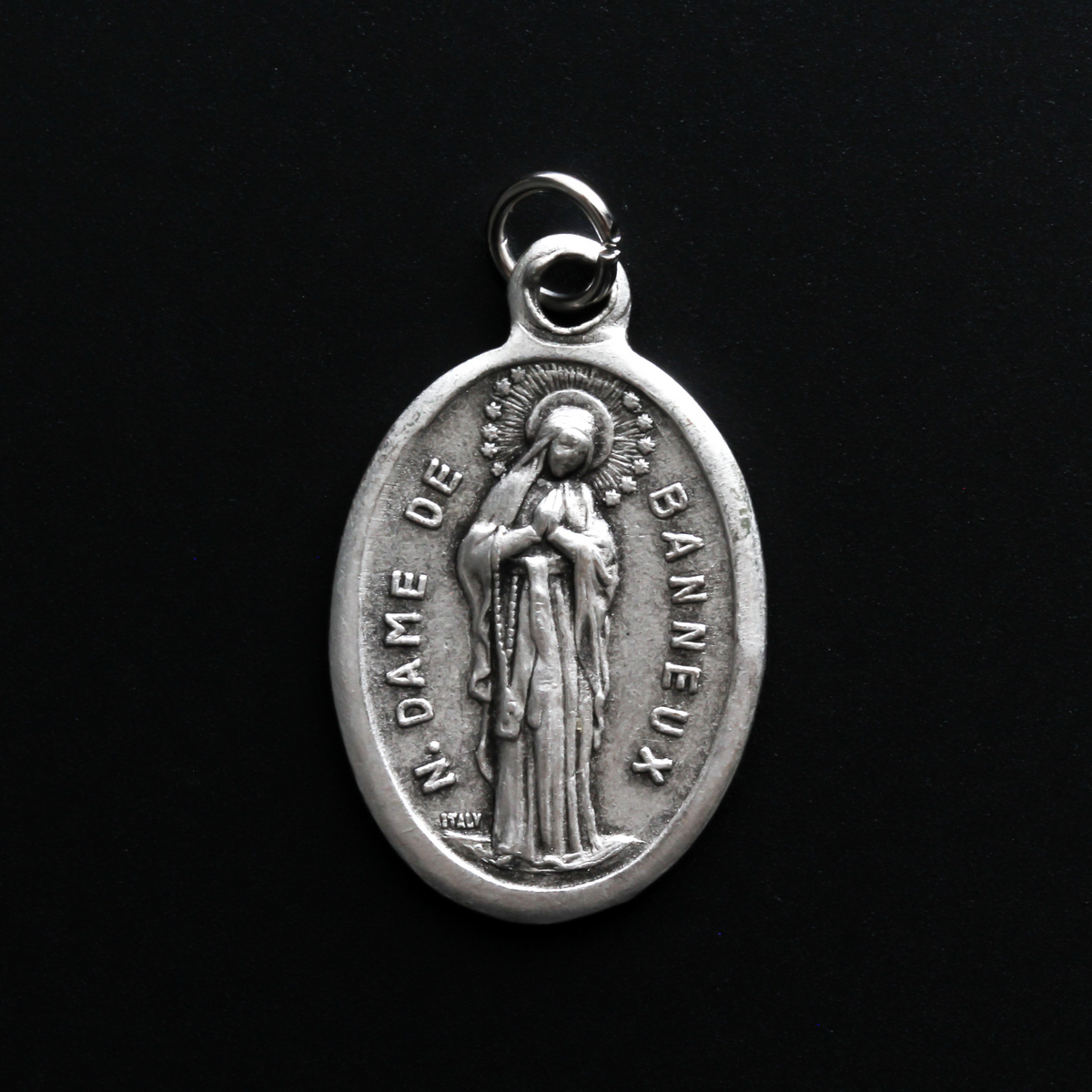 Beautiful French Our Lady of Banneux medal