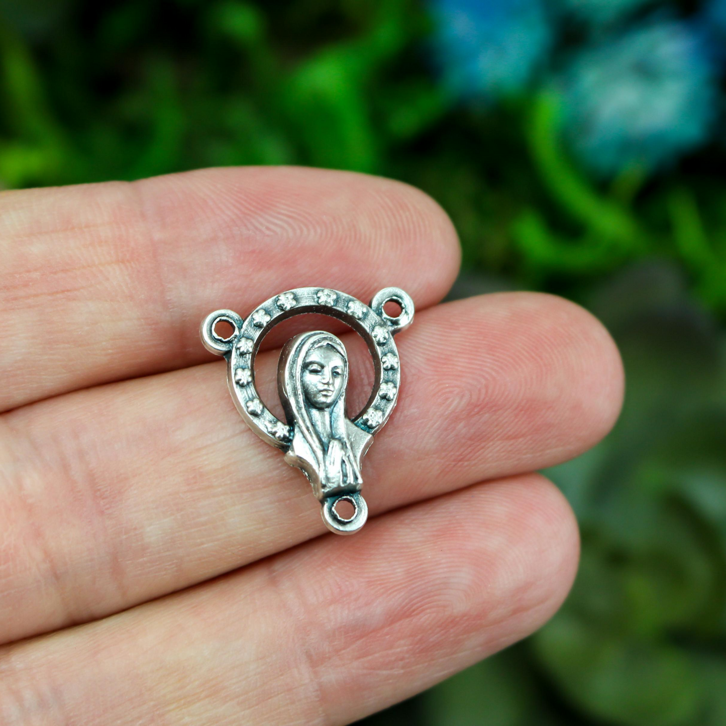 Blessed Virgin Mary Rosary Centerpiece with Twelve Star Halo