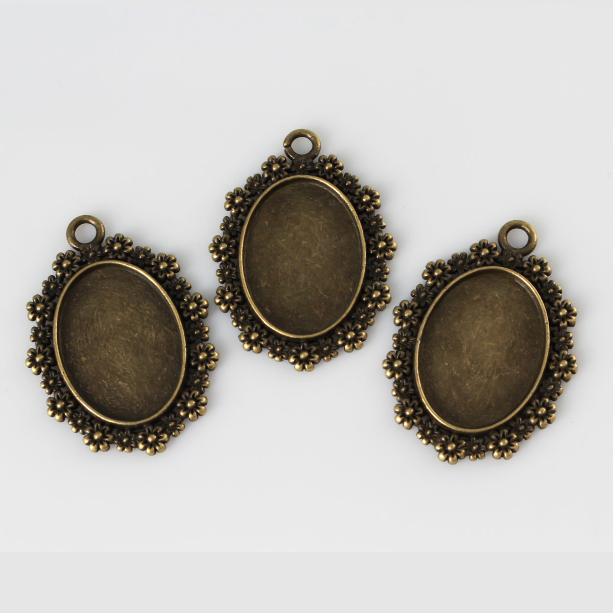 Bronze Flower Bezel Tray - Fits 25x18mm Oval Cabochon, Ornate Daisy Edge Cameo Frame, 5pcs