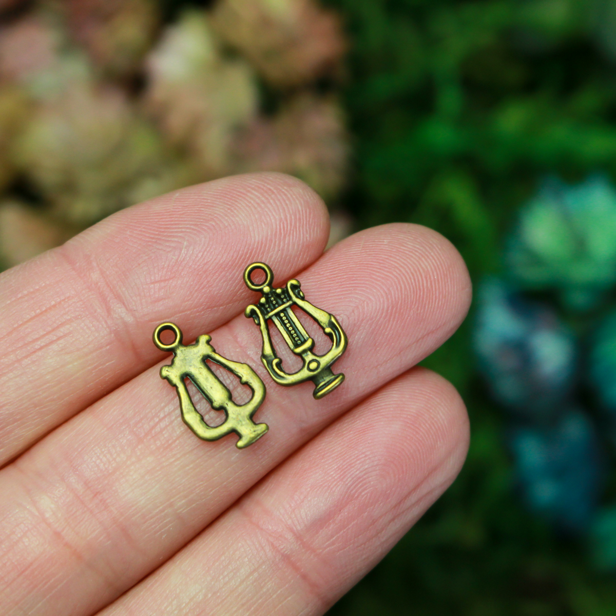 Bronze Harp Musical Instrument Charms - King David Divine Lyre Symbol of Psalms 25pcs