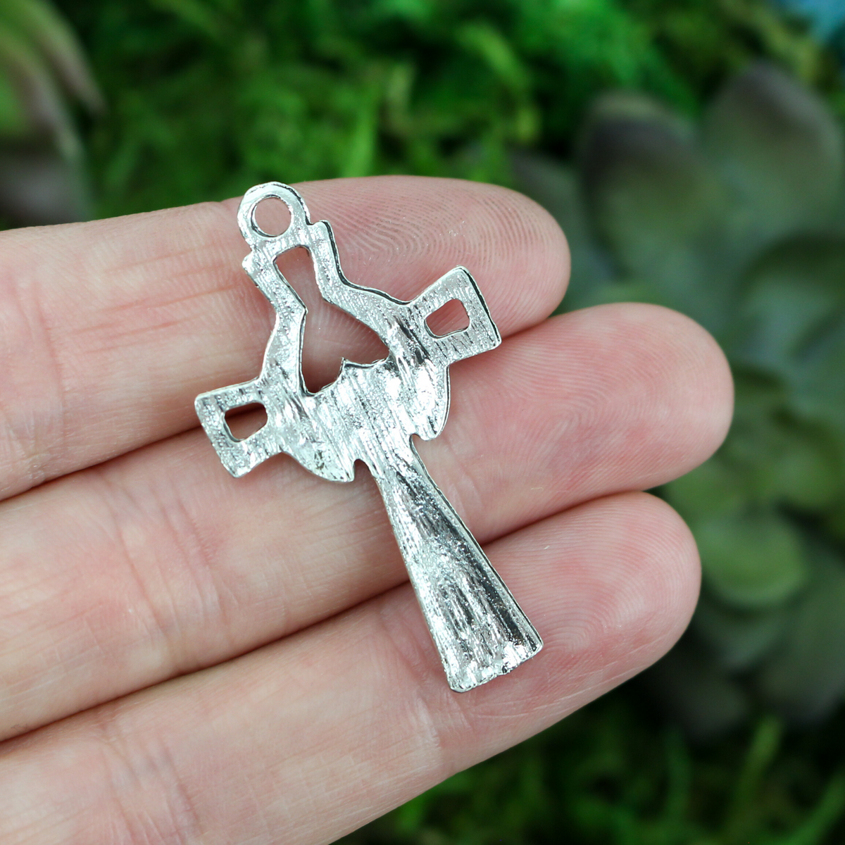 Irish Cross Pendant with Claddagh Symbol of Crown, Hands, and Heart 5pcs