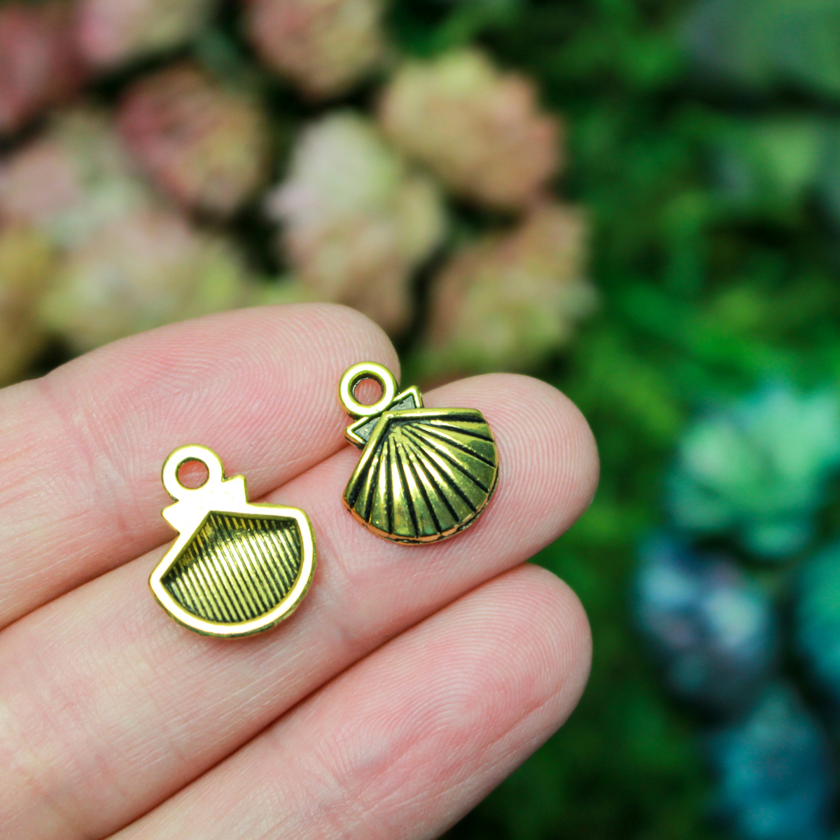 Gold Scallop Shell Charms - Shell of Saint James - Symbol of Baptism - 25pcs