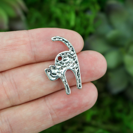 arched back halloween cat charm