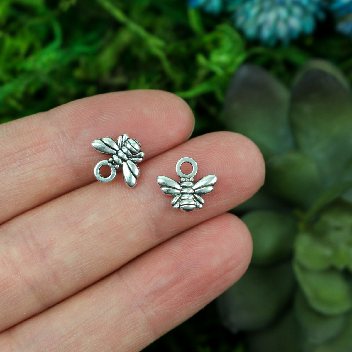 tibeton alloy honey bee charms 10mm long