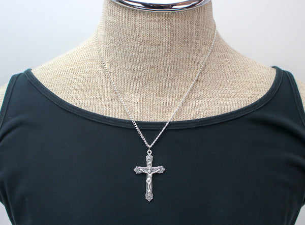mannequin wearing Silver Plated Cable Chain Necklace 18" Long
