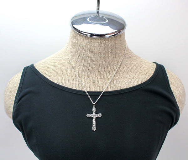 mannequin wearing Stainless Steel Link Cable Chain Necklace 45cm long