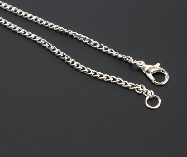 close up clasp of Silver Plated Cable Chain Necklace 