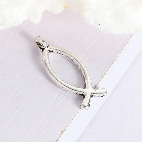 Jesus Fish Charms - Christian Ichthys Symbol - Silver Tone  25pcs