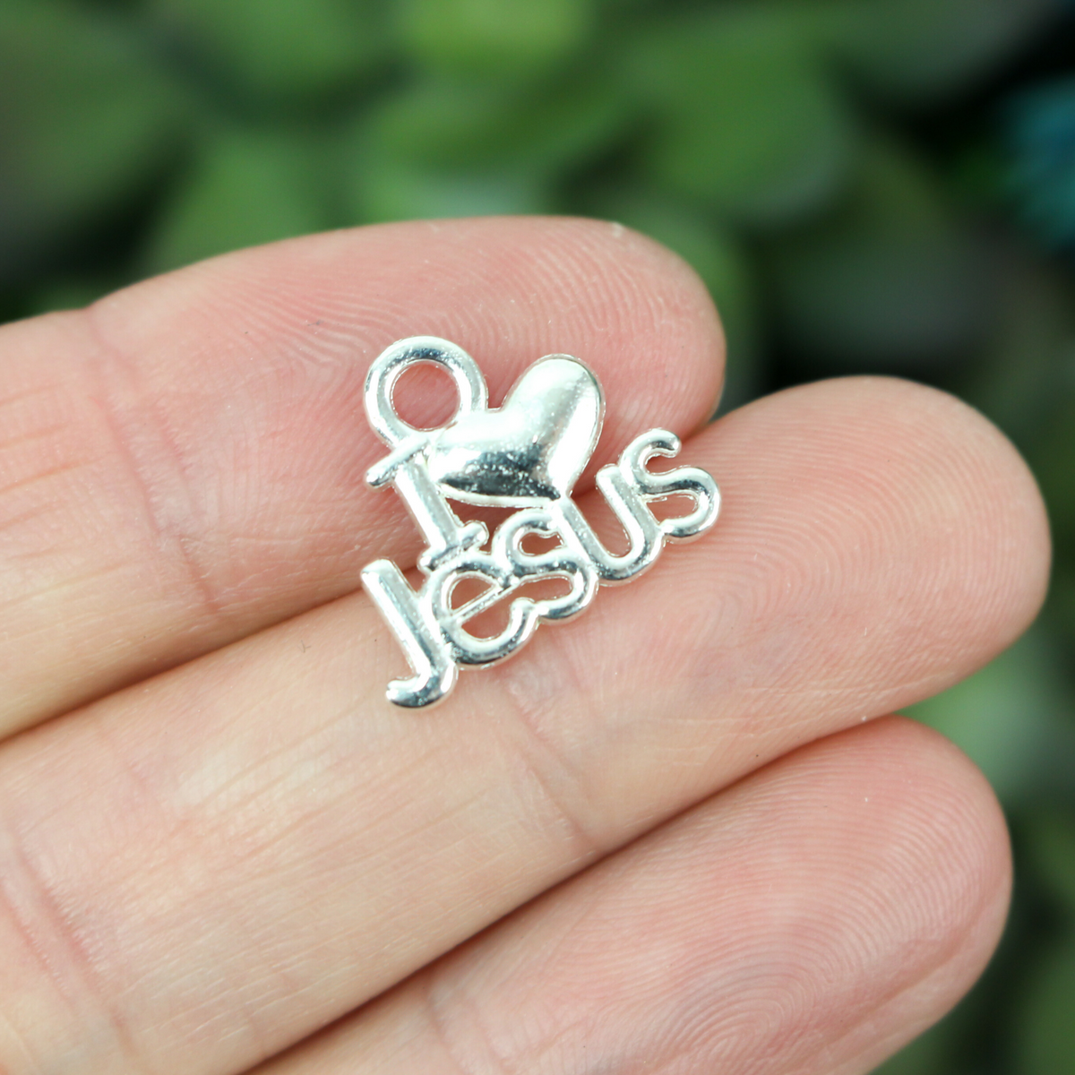 i love jesus charm heart