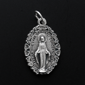 Miraculous Mary medal with a beautiful rose border 1" oval in latin