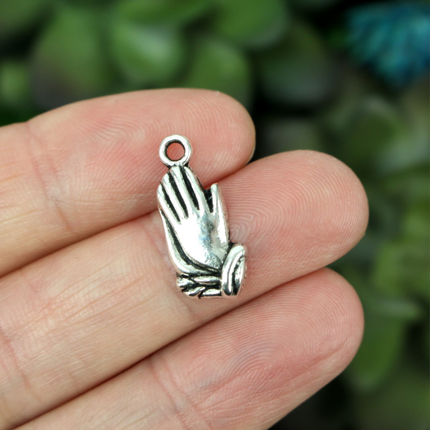 praying hands charm serenity prayer