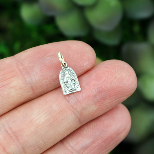 tiny arch design Miraculous Mary medal