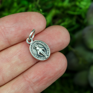 small miraculous medal 1/2" long
