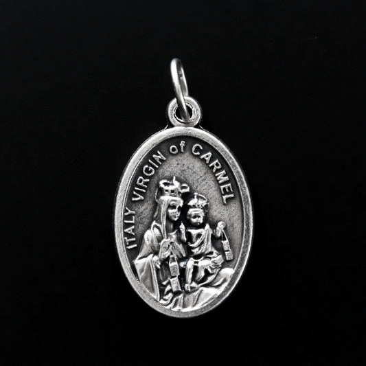 Traditional Scapular medal of the Sacred Heart of Jesus and the Virgin of Carmel.